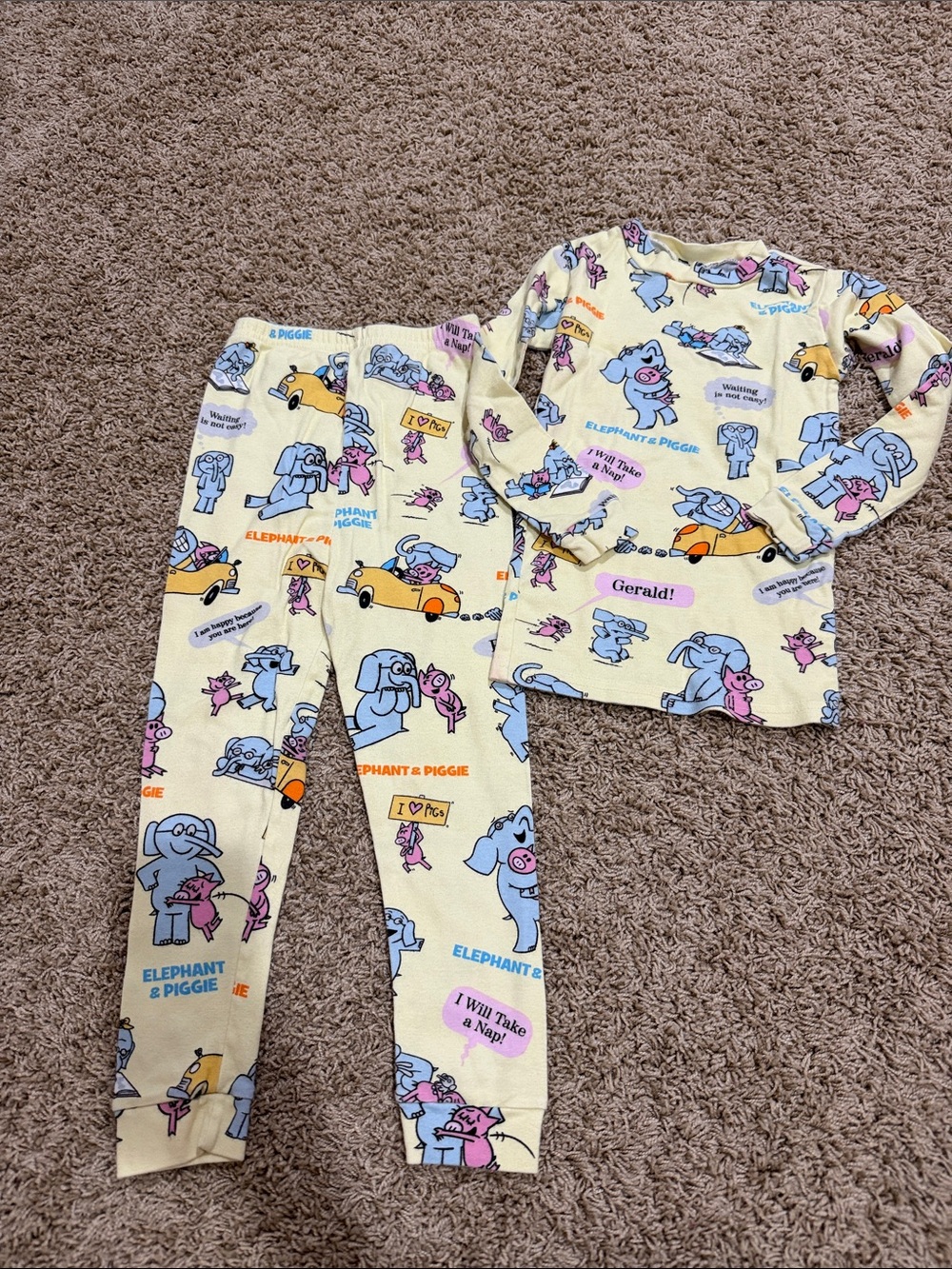 Kids Yellow Elephant & Piggie Pajama Set - Long Sleeve Top & Pants